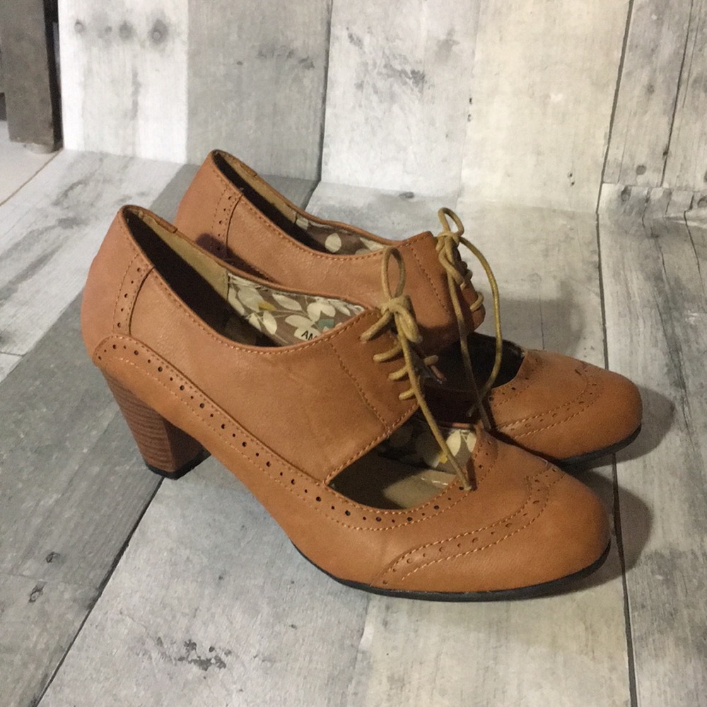 Refresh Amany Oxford Lace Up Heels 7